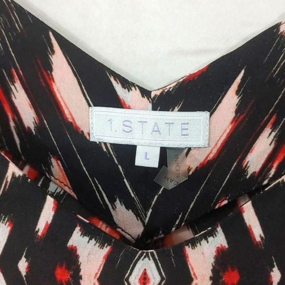 LIGHT Top - Picture 2 of 4